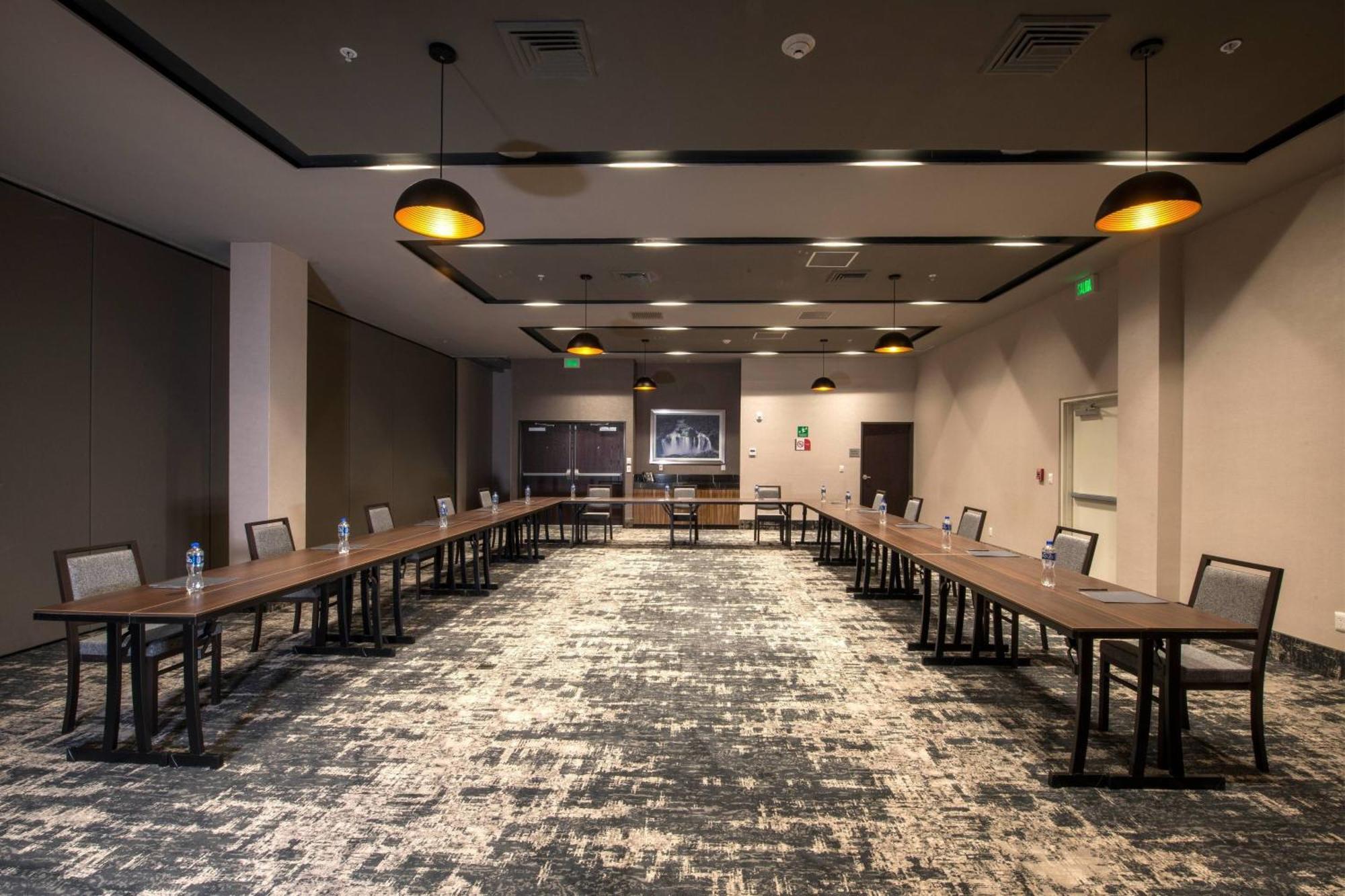 Courtyard By Marriott San Luis Potosi, Los Lagos Esterno foto