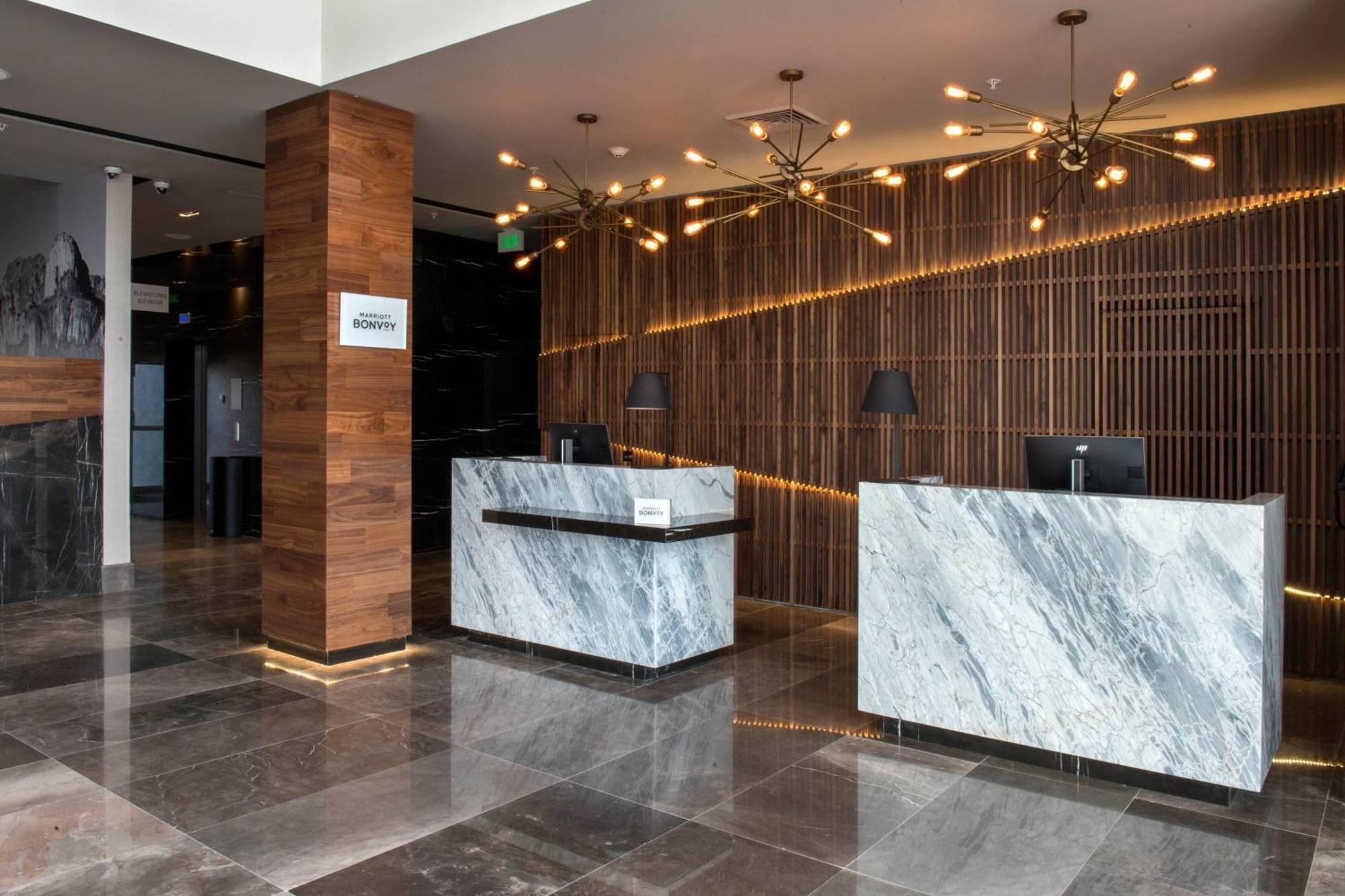 Courtyard By Marriott San Luis Potosi, Los Lagos Esterno foto