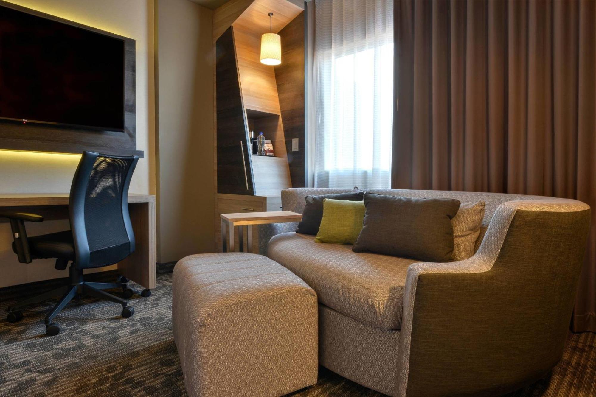 Courtyard By Marriott San Luis Potosi, Los Lagos Esterno foto